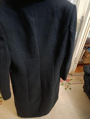 Prsluci: Predstavljamo ženski prsluk od veštačkog krzna, idealan za prelazne — 3