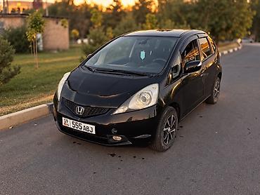 fit shuttle: Honda Fit: 2009 г., 1.4 л, Робот, Бензин, Хэтчбэк — 1
