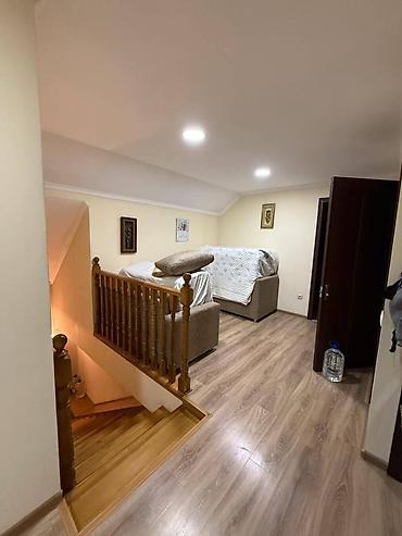 Продажа коттеджей и домов: Продается мансардный дом 140 м², фактически 4,2 соток, а по документам — 6