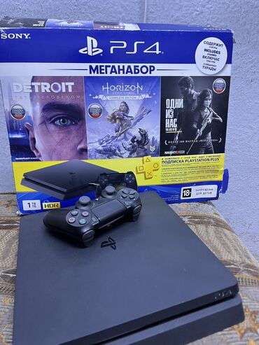 PS4 (Sony PlayStation 4): Продается PlayStation 4 (slim) 1 TB В комплекте 1 джойстик и шнуры