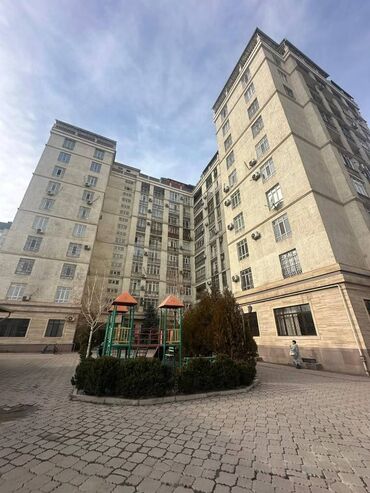 срочно сдаётся квартира маладая гвардия: 4 бөлмө, 136 кв. м, Элитка, 5 кабат, Дизайнердик ремонт