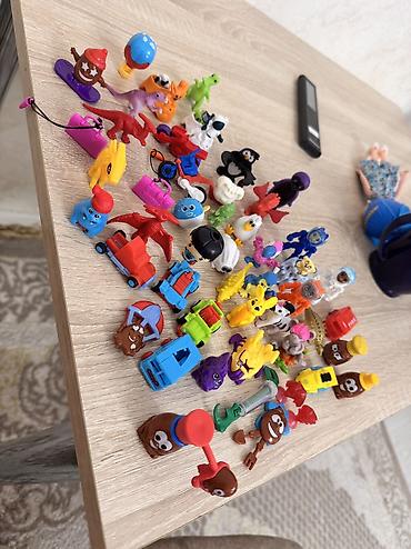 kinder oyuncaqlar: Kinder ozmo oyuncaglari Biri 1 azn Qalan wekildekilerdir 10 — 1