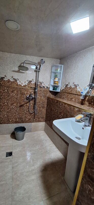 Uzunmüddətli kirayə evlər: 25 kv. m, 2 otaqlı, İnternet, Telefon, Qaz — 6