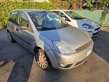 Transport: FORD FIESTA 2004. GOD. - KOMPLETAN AUTO U DELOVIMA | Ford Fiesta — 2
