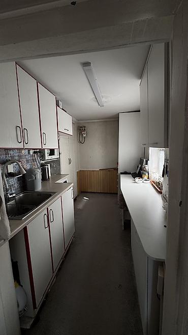 Продажа коттеджей и домов: Продаётся полдома с участком!!! 📍 г. Бишкек, район Азия Молл — 1