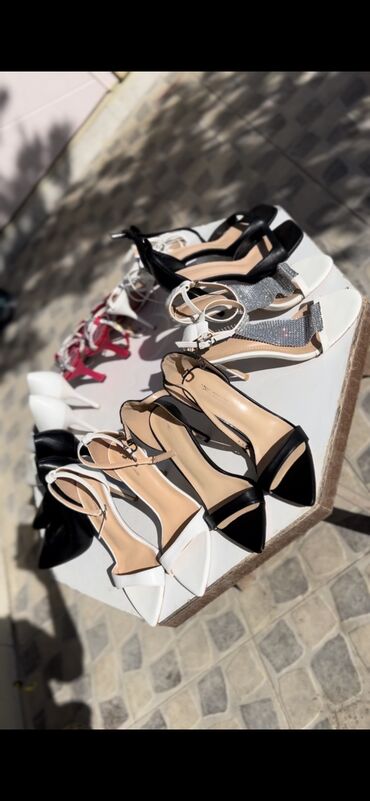 Basanoşka və səndəllər: Ölçü: 39, İşlənmiş — 17