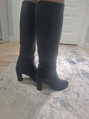 Ботинки и ботильоны: Женские ботильоны на шпильке, 2 пары. 1) Бордовые ботильоны с — 8