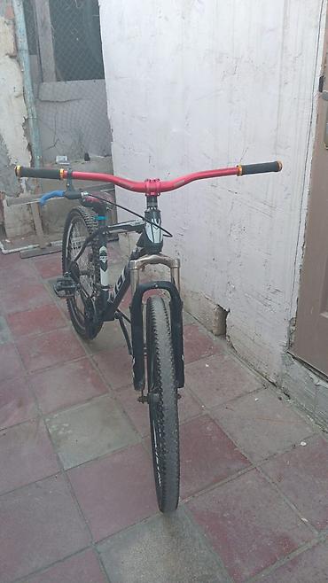 İdman və hobbi: Dağ velosipedi – VistA ZS50 (üstündə yazılıb) Xüsusiyyətlər: - — 2