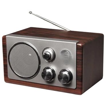 retro konzola sa pištoljem i ugrađenim igricama: Brand: Roadstar |x|x Model: ROADSTAR HRA1245WD RADIO SA DRVENIM