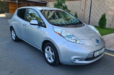 Nissan: Nissan Leaf: 2012 г., 1.1 л, Вариатор, Электромобиль, Хэтчбэк