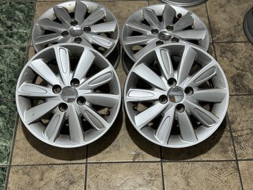 колёса на 14: Литые Диски R 14 Комплект, отверстий - 4, Б/у