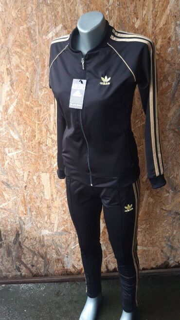 bluza zenska: Adidas ženska trenerka

Novo
Mokra likra
Veličine s m l xl 2xl