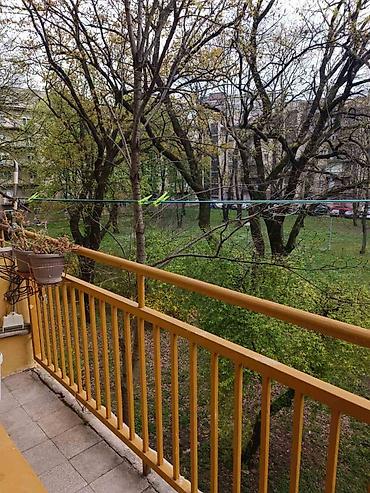 prodajem kuću za 3.000 evra prodaja kuća do 5000 eura: Izdajem renoviran 1.0 stan u Paviljonima, 35 m2. 2/5, pogled na park — 7
