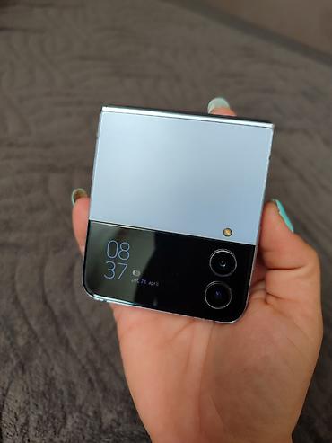 Samsung: Samsun Z Flip 4 8/256 TOP STANJE Telefon je u perfektnom stanju, bez — 1