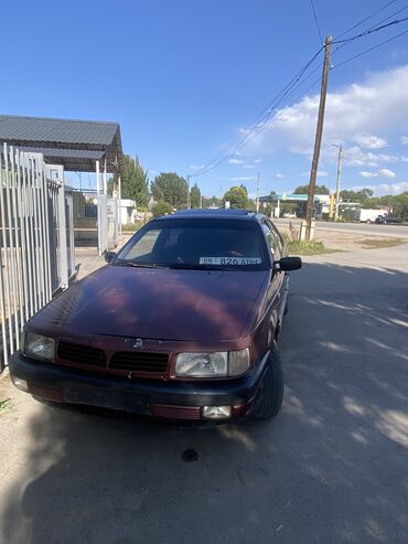 кооператив авто: Volkswagen Passat: 1991 г., 2 л, Механика, Бензин, Седан