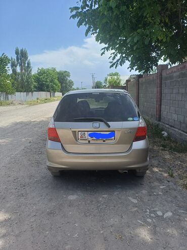 Honda: Honda Fit: 2004 г., 1.3 л, Автомат, Бензин, Хэтчбэк