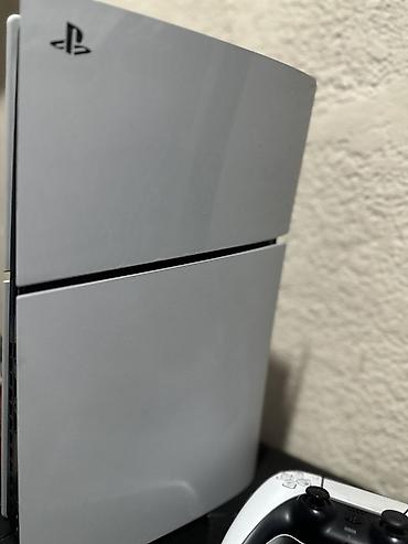 split fiction ps5: Sony ps 5 slim + два джойстика + 8 игр. Не шумит, не греется, в — 9