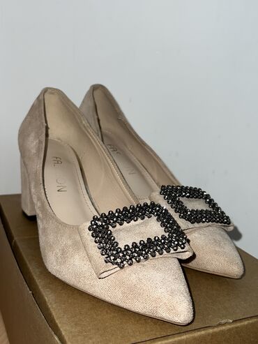 обувь jordan: Туфли Fashion, 38, цвет - Бежевый