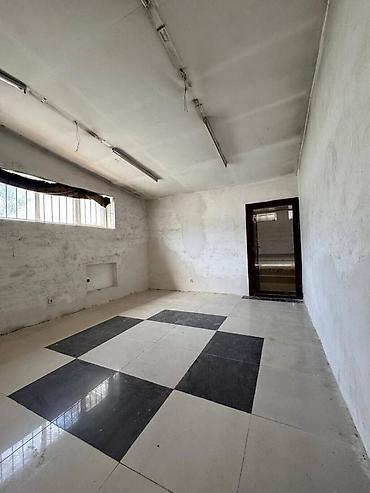 Продажа помещений свободного назначения: 🏢🏬Продается торговый центр МОНОЛИТ. Общая площадь 1033 квадратных — 8