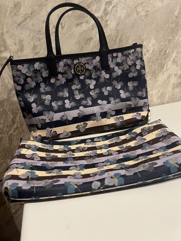 Çantalar: Çiyin çantası, Tory Burch, Yeni