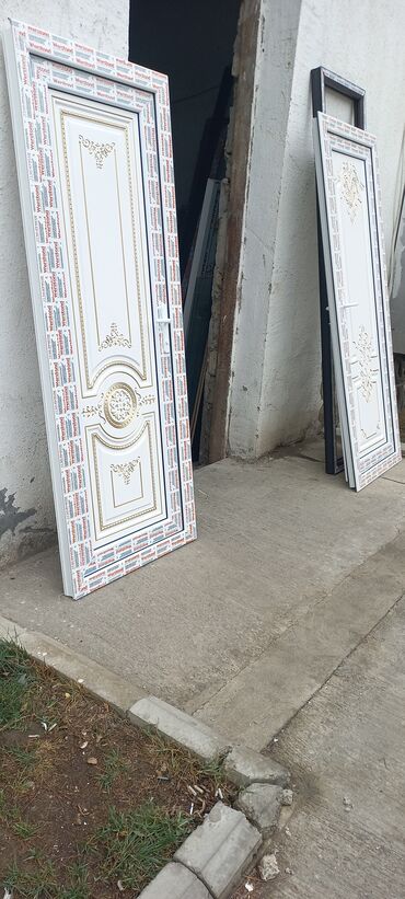 Plastik qapılar: Yeni Plastik qapı Zamok və çərçivə ilə, Zəmanətli, Pulsuz quraşdırma, Pulsuz çatdırılma, Rayonlara çatdırılma, Ödənişli çatdırılma — 6