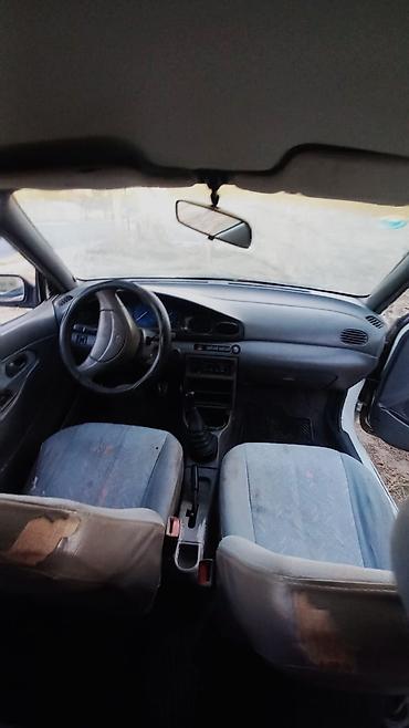 04 maşın: Kia Avella: 1.3 l | 1997 il Hetçbek — 3