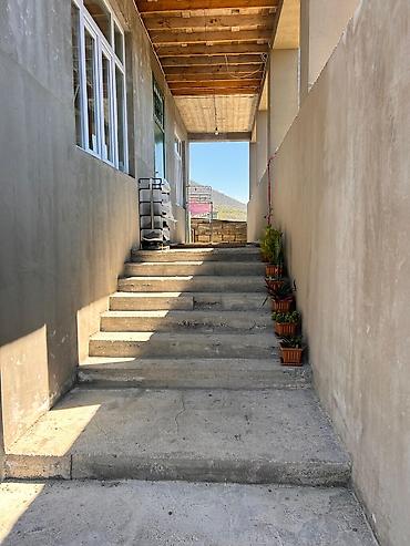 Otaqların satışı: Satılır qiymətdə razılaşma olacaq Ev 1 ildirki tikilib usta evidir.7 — 22