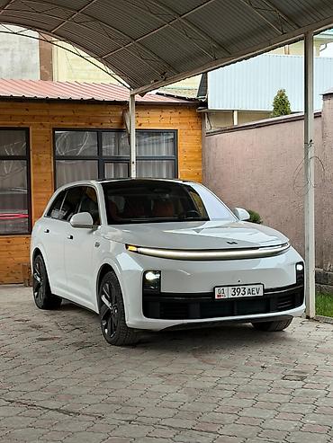 Lixiang: Lixiang L7: 2024 г., 1.5 л, Гибрид, Кроссовер — 1