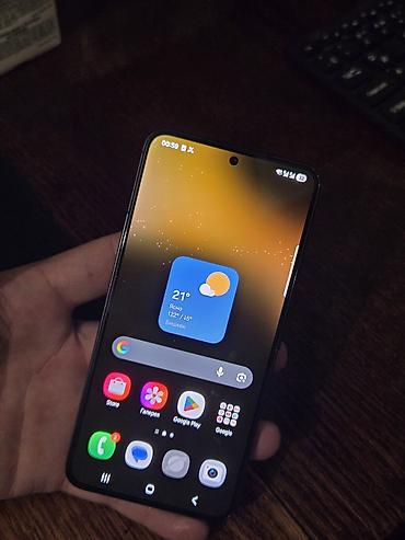 apple mini: Samsung Galaxy S22, Б/у, 128 ГБ, цвет - Черный, 2 SIM, eSIM — 1