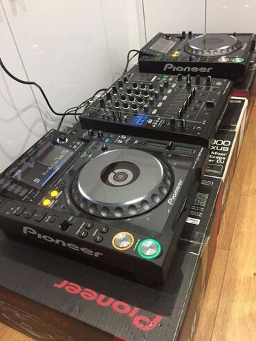 top gun 2 sa prevodom: Prodajem 2x Pioneer CDJ-2000 Nexus 2 i 1x PIONEER DJM-900 Nexus 2