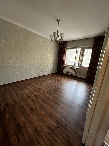 комната семейным: 3 комнаты, 70 м², Восток-5 мкр 105 серия, 5 этаж, Косметический ремонт — 1