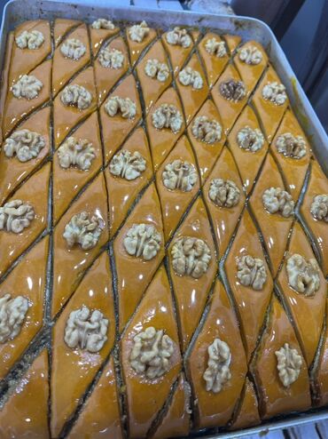 Tortlar: Ev şirniyyatları və tortlar - Tortlar: Kremli, qat-qat biskvitli — 3