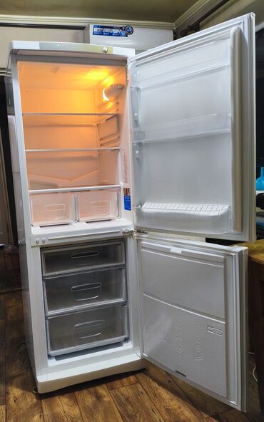 Холодильники: Холодильник Indesit, Б/у, Двухкамерный, De frost (капельный), 60 * 167 * 60