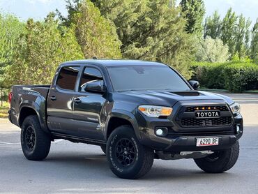 грузовой автомобиль: Toyota Tacoma: 2019 г., 3.5 л, Автомат, Бензин, Пикап
