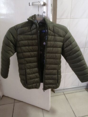 весенние куртки мужские: Продаётся балоневпя куртка на мальчика 7-8лет