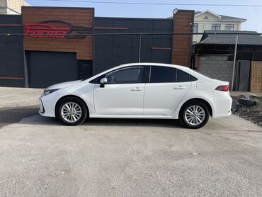 Toyota: Toyota Corolla: 2020 г., 1.2 л, Вариатор, Бензин, Седан — 3