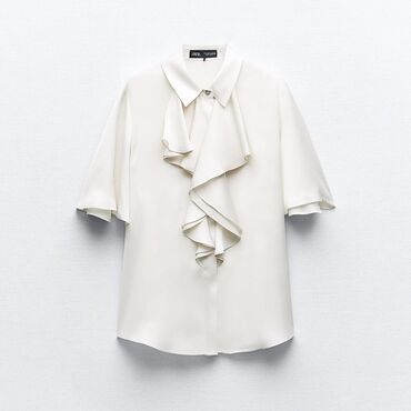штани женские: Блузка ZARA Woman, белая, с короткими рукавами-клеш и крупными