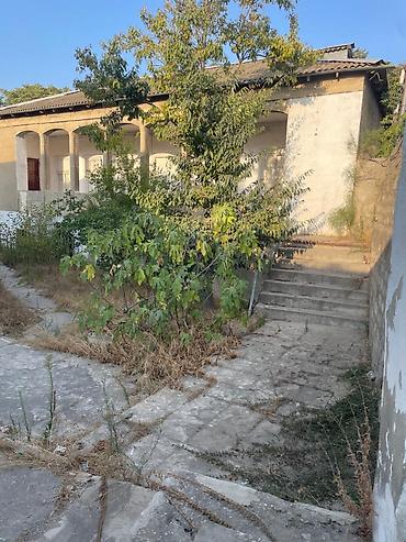 zabrat ev: 2 eded 2 mertebeli ev bir heyetde satílír Nardaranda asfalta 50 metr — 1