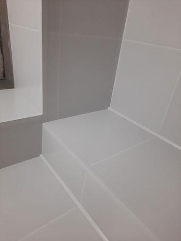 Укладка плитки: Подготовка стен для укладки, Подготовка стен для грунтовки, Резка плитки | Керамическая плитка, Керамогранитая плитка | Диагональная укладка, Горизонтальная укладка, Вертикальная укладка Больше 6 лет опыта — 9