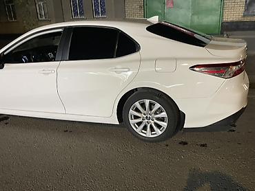 ender s: Toyota Camry: 2019 г., Автомат, Гибрид, Седан — 3