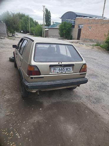 Унаа сатуу: Volkswagen Golf: 1985 г., Кол менен иштөөчү, Хетчбек — 2