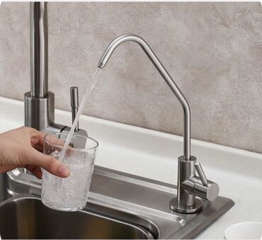 сантехник вода: Смеситель