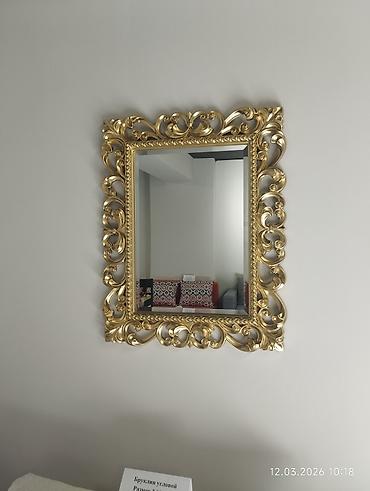 berber mirror second hand: Зеркало в резной декоративной раме в классическом стиле, размер 65х 75 — 2
