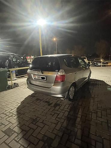 Honda: Honda Fit: 2004 г., 1.3 л, Вариатор, Бензин, Хэтчбэк — 3