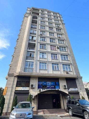 жалал абад недвижимости: Продаю коммерческое помещение с ремонтом, на пересечении