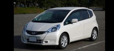 транспорт зил: Honda Fit: 2011 г., 1.3 л, Вариатор, Гибрид, Хэтчбэк