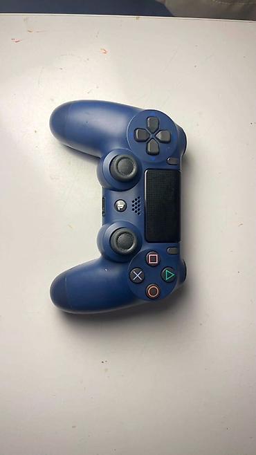 xbox one gamepad: Беспроводной геймпад Sony DualShock 4 (PS4), цвет синий и белый. - — 4