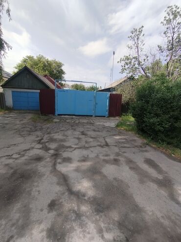 алматинка дом: Дом, 190 м², 5 комнат, Собственник, Старый ремонт