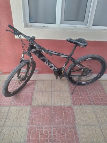 velosipedler instagram: İşlənmiş Dağ velosipedi Adidas, 26", sürətlərin sayı: 7