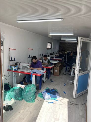 промышленные швейные машины: Мадина рынок Сдается швейный цех с жильем Площадь: 135м2 Площадь